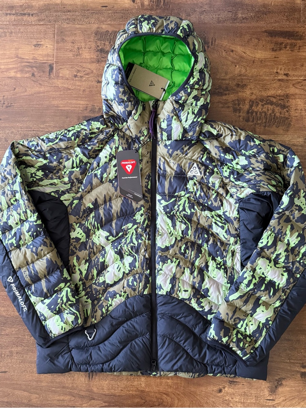 Nike ACG Lava Flow Therma-Fit ADV Jacket Mean Green Black II0917-009 Size Medium